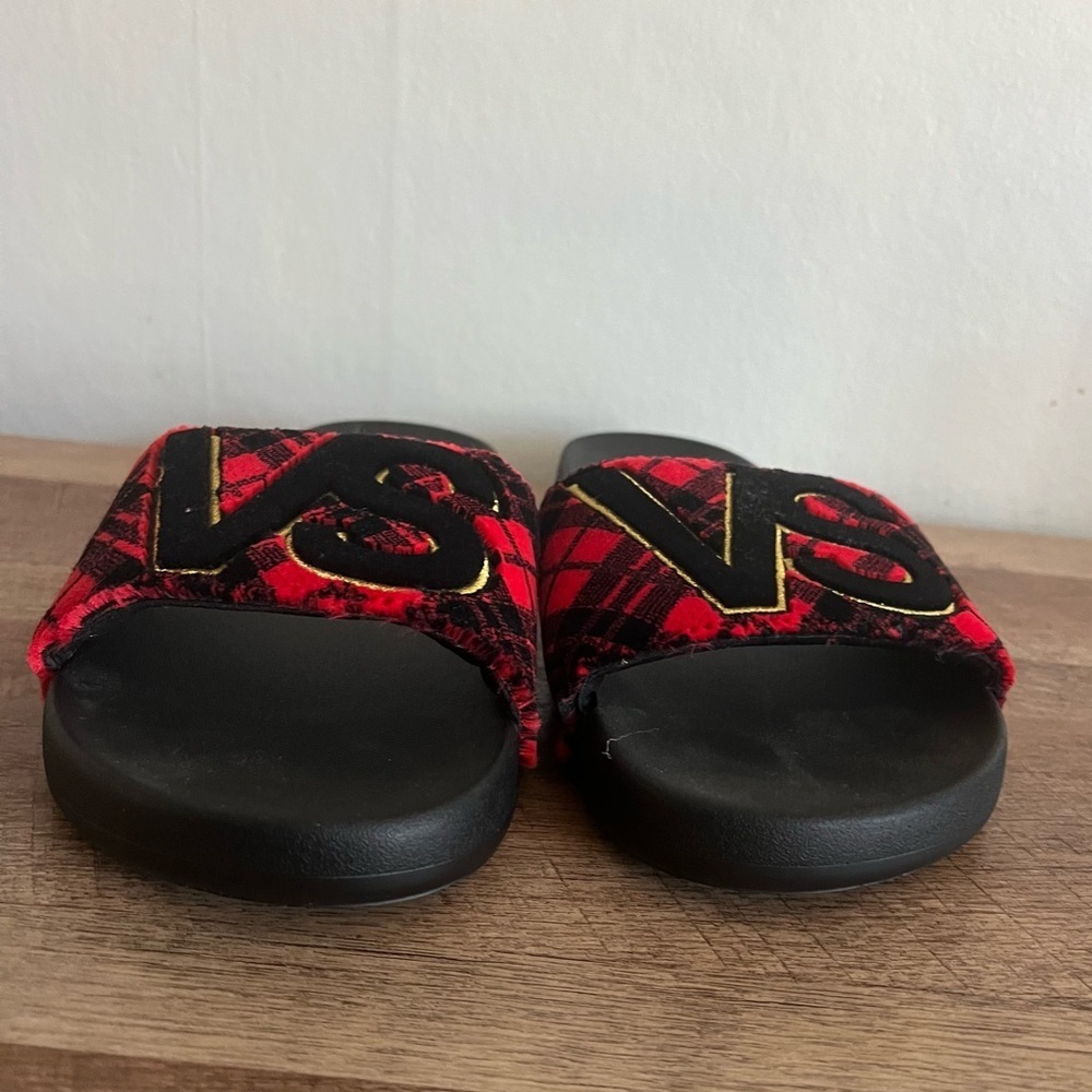 Victoria's Secret Sport Velvet Slide Red Black Plaid Sandals Size Medium - Picture 7 of 9
